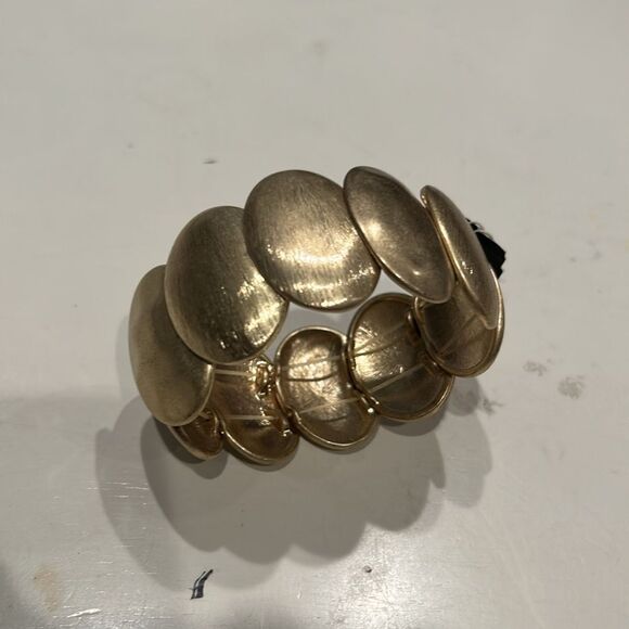 Jones of New York gold hammered stretchy bracelet cuff new with tags - Picture 3 of 7